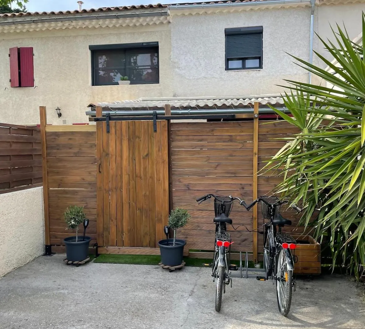 Maisonnette Adossee A Un Mas 2 Chambres Orange  0*, Orange (Vaucluse) France