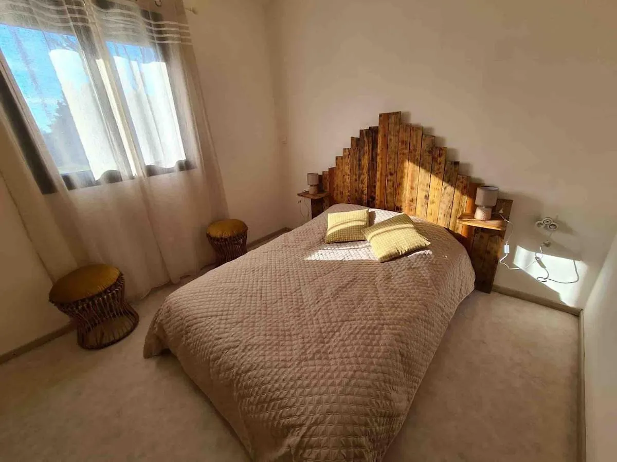 Maisonnette Adossee A Un Mas 2 Chambres Orange  Holiday home Orange (Vaucluse)
